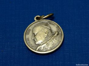 Antiguidades: MEDALLA PAPA JUAN XXIII CON RELIQUIA EX INDUMENTIS